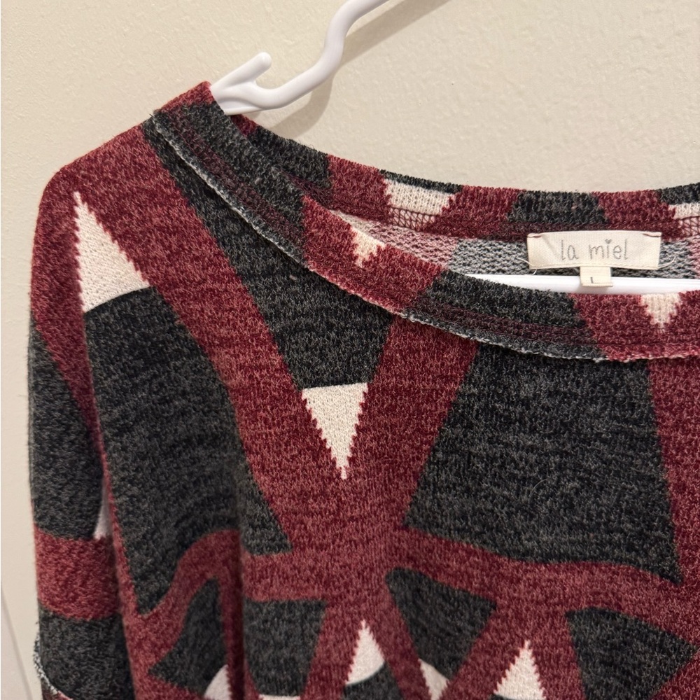 Geometric Patterned Sweater - image 2
